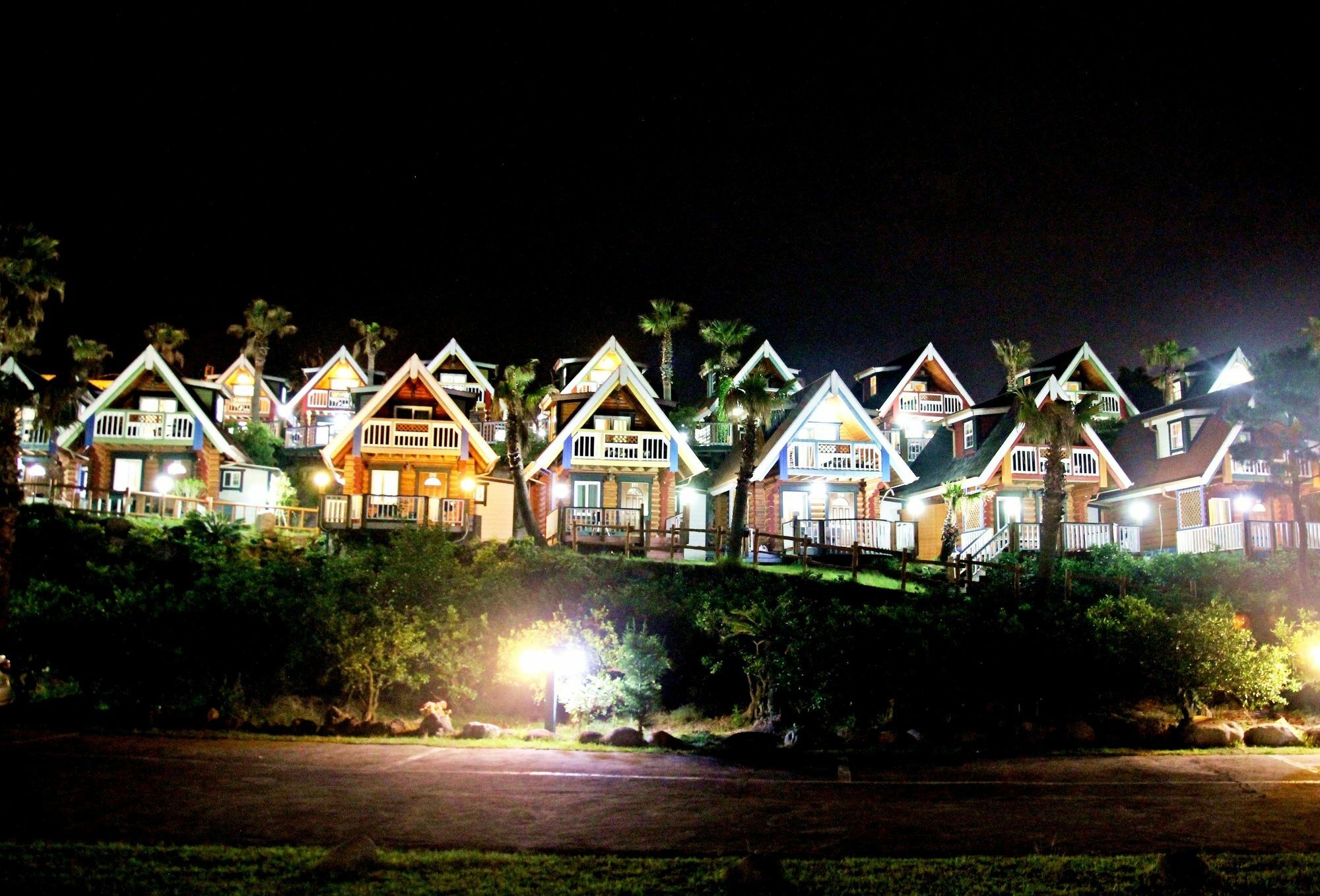 Jungmun Log Pension & Resort Seogwipo Exterior foto